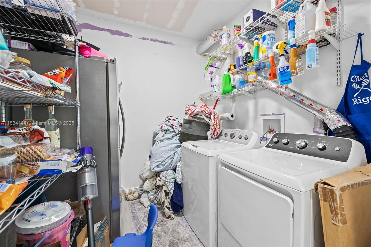 Interior, Washer