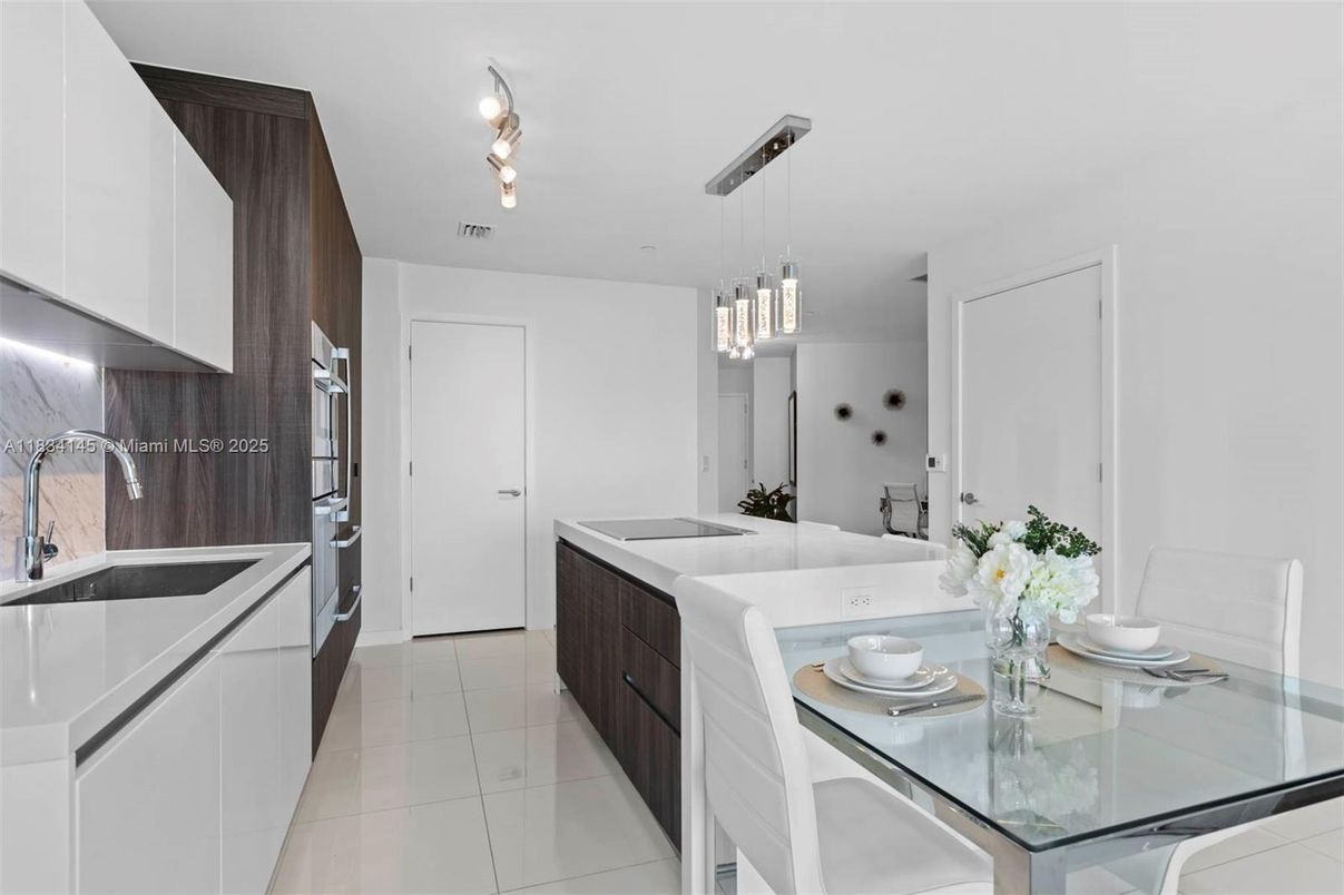 Dining room, Interior, Kitchen, Pendant Lights