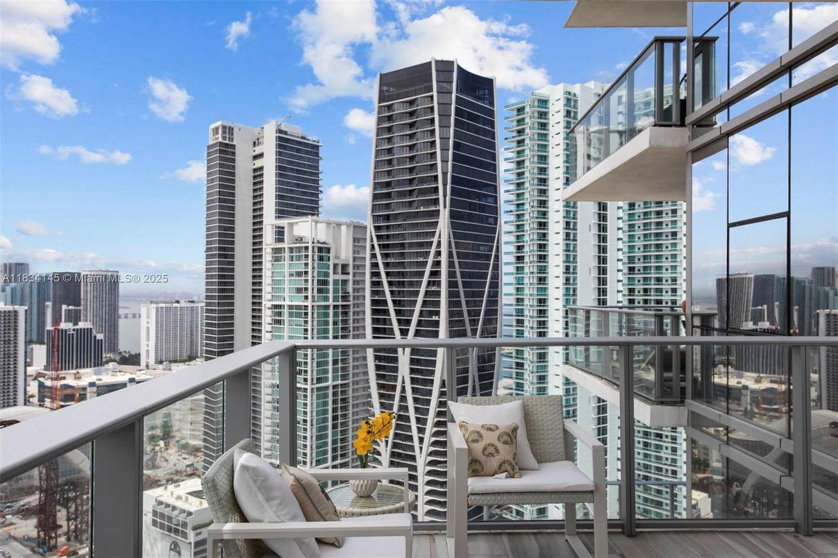 Exterior, Other, Skyline