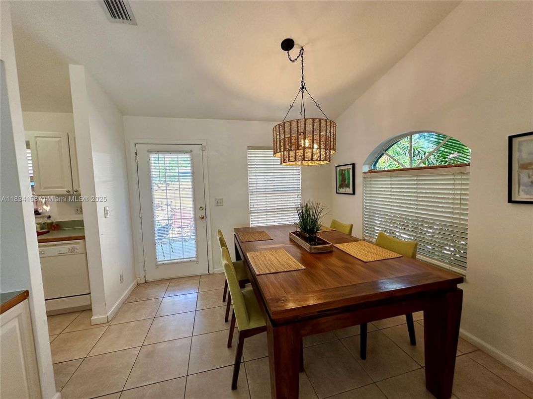 Dining room, Interior, Pendant Lights
