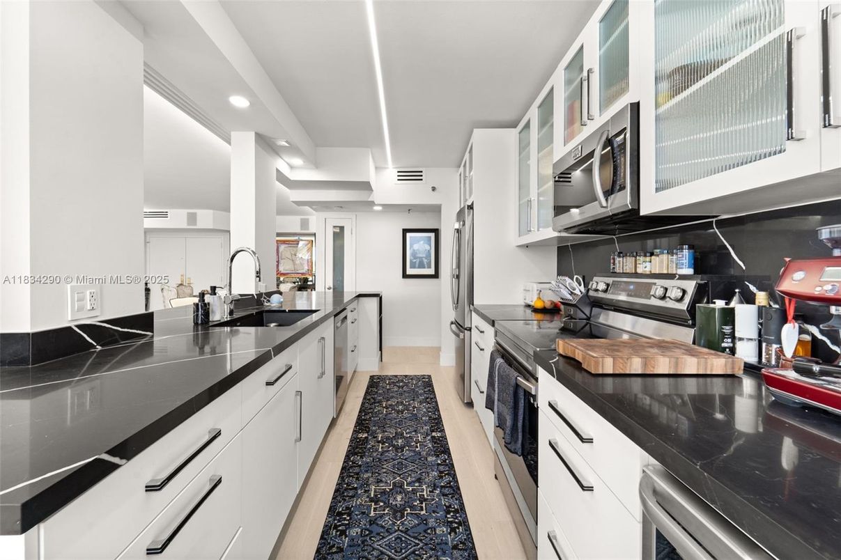 Interior, Kitchen, Recessed Lighting