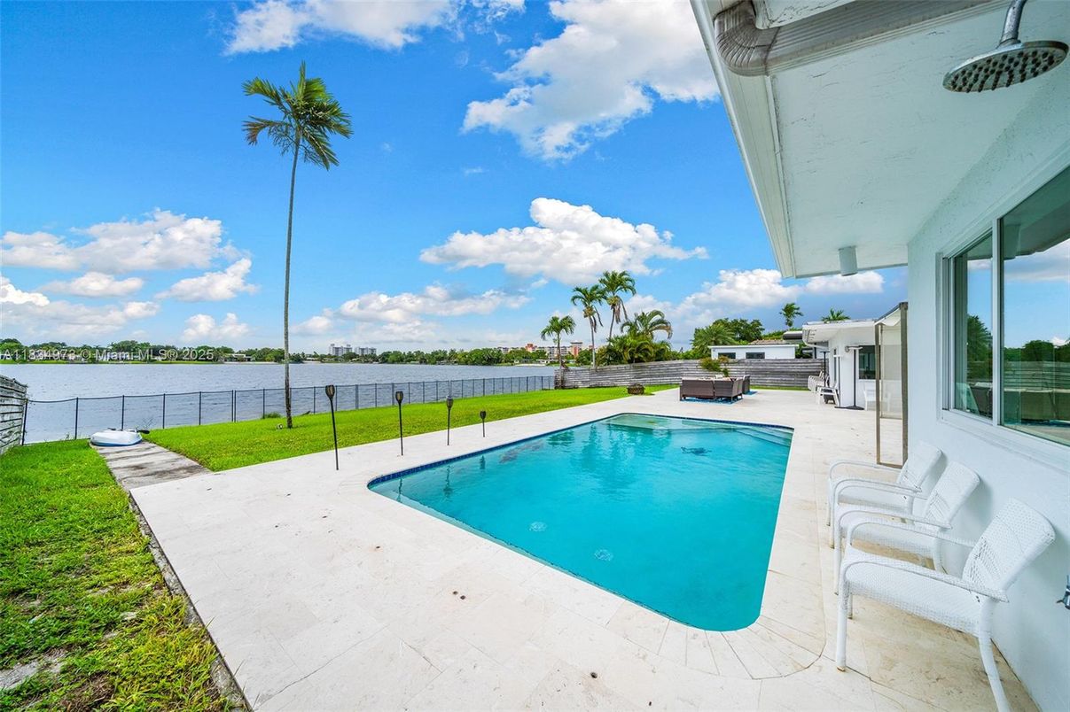 Exterior, Pool, Water
