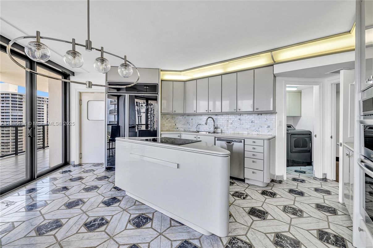 Interior, Kitchen, Pendant Lights