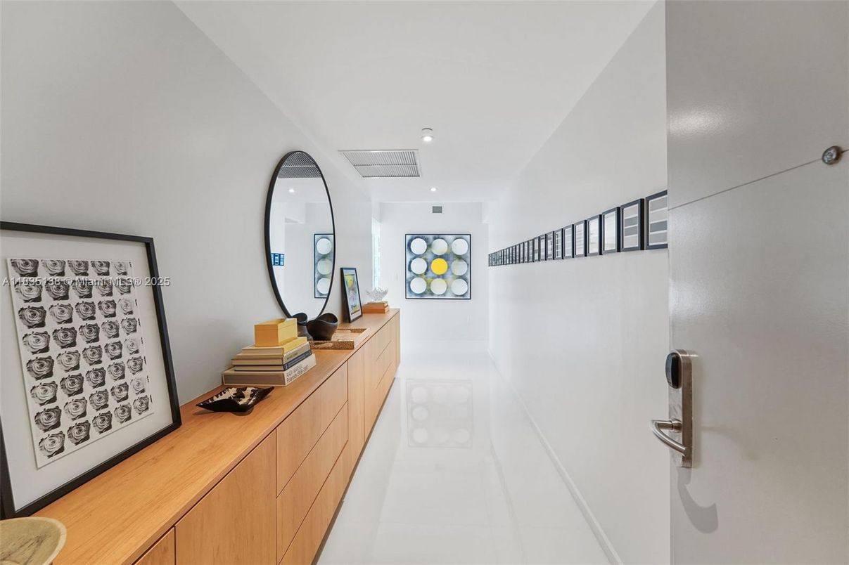 Interior, Recessed Lighting
