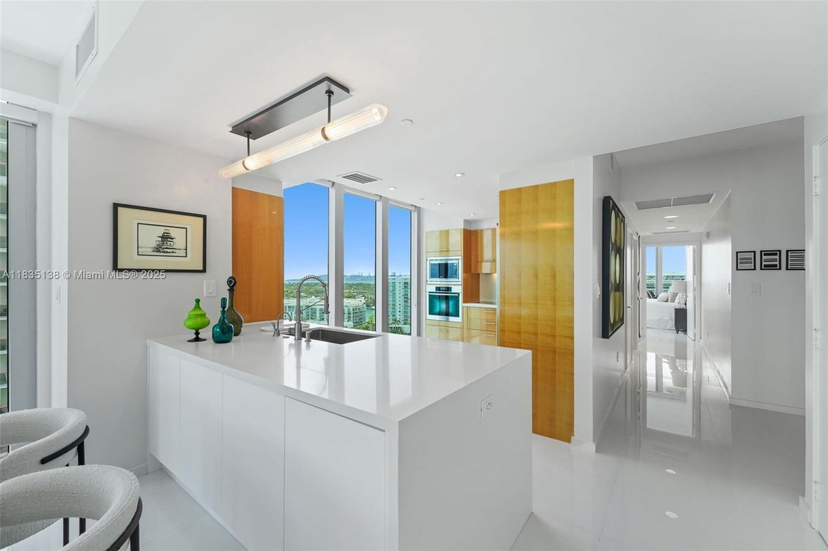 Interior, Kitchen, Recessed Lighting, Water