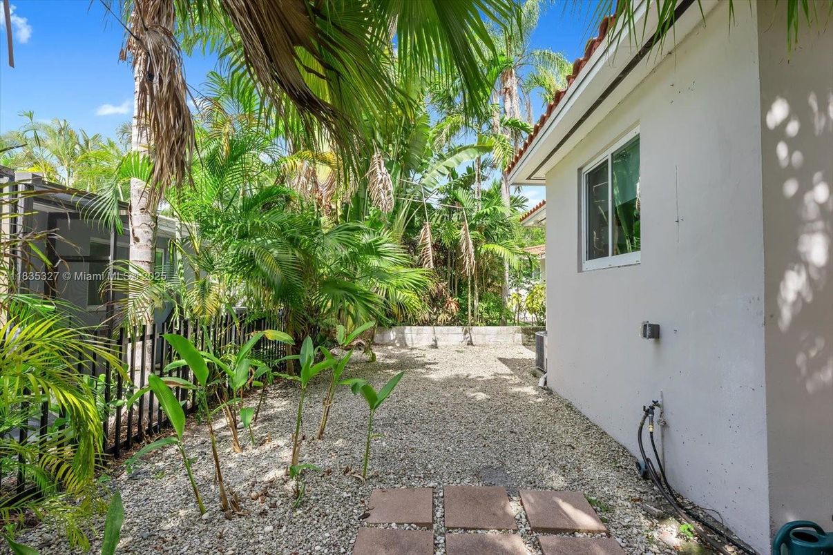 Backyard, Exterior