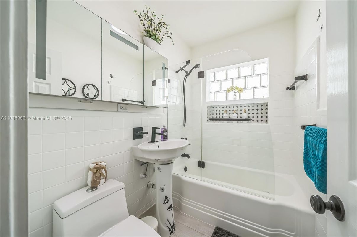 Bathroom, Interior