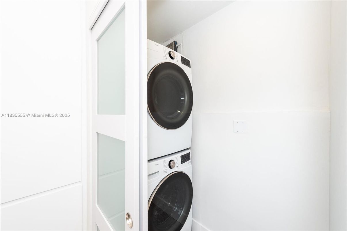 Interior, Utility Closets, Washer