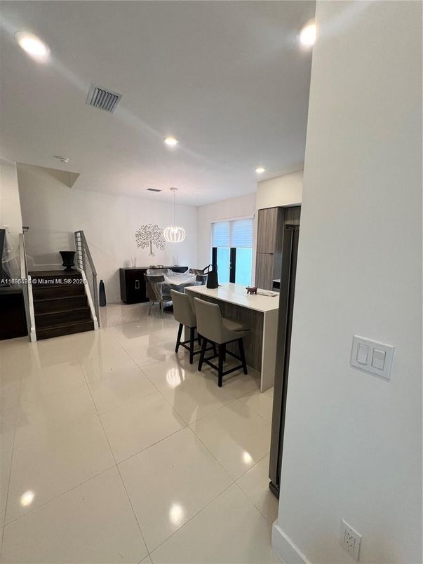 Dining room, Interior, Kitchen, Pendant Lights, Recessed Lighting