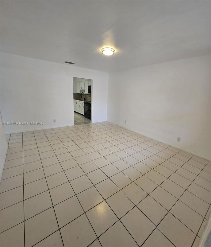 Empty room, Interior, Kitchen