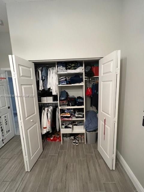 Interior, Walk-in Closets, Wood Texture Flooring