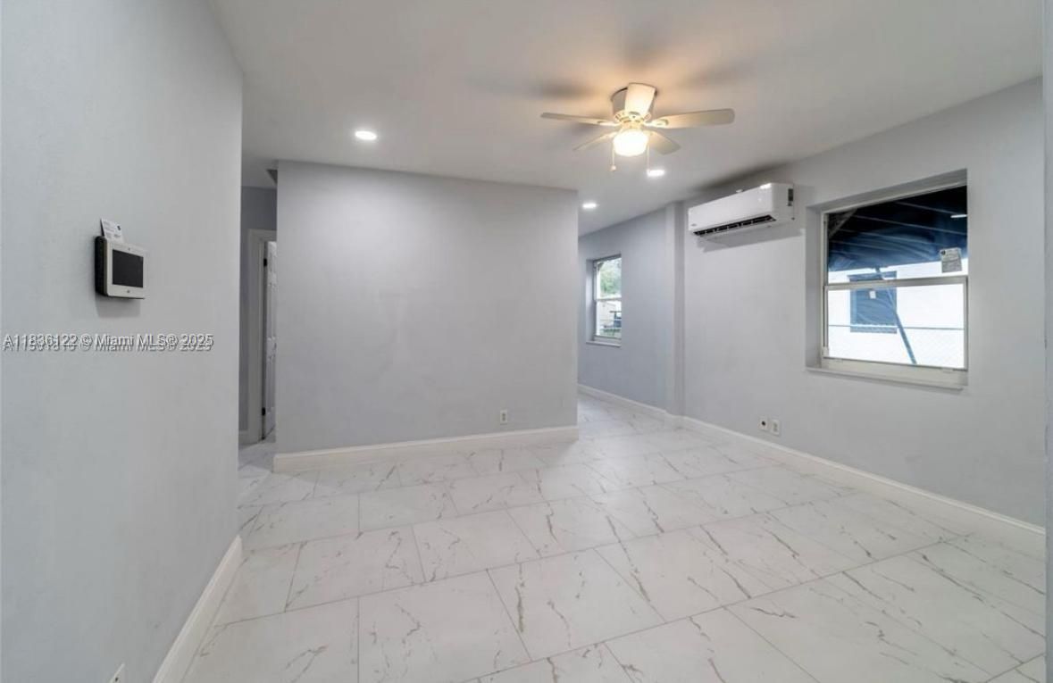 Empty room, Interior, Marble, Recessed Lighting