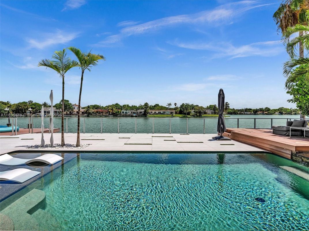 Exterior, Pool, Water