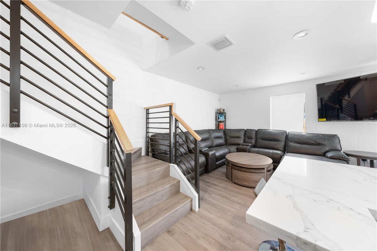 Interior, Living room, Recessed Lighting, Wood Texture Flooring