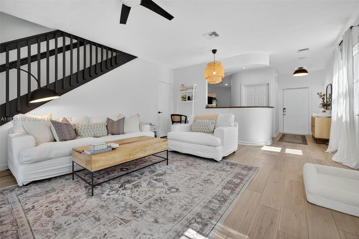 Chandelier, Interior, Living room, Pendant Lights, Recessed Lighting, Wood Texture Flooring