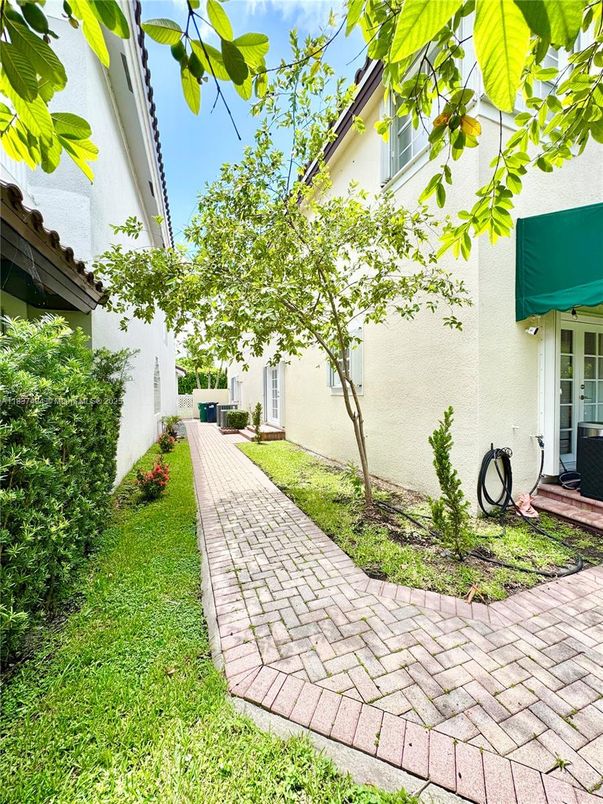 Backyard, Exterior