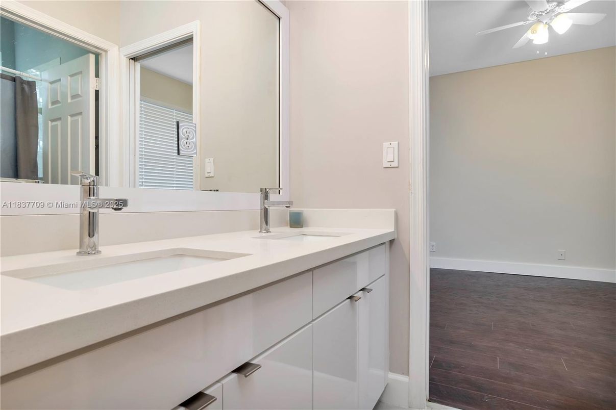 Bathroom, Dual Sink Vanities, Interior, Wood Texture Flooring