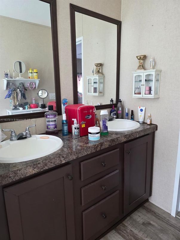 Bathroom, Dual Sink Vanities, Interior, Wood Texture Flooring
