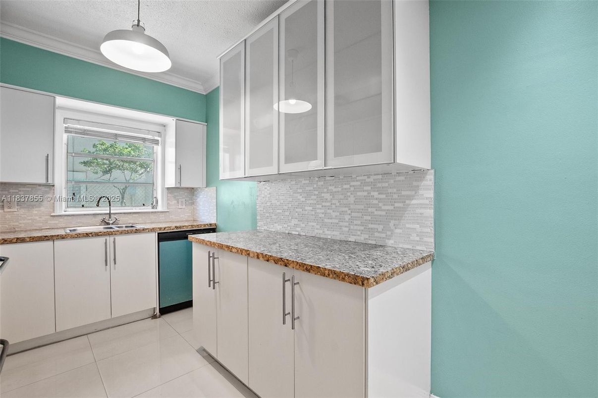 Interior, Kitchen, Pendant Lights