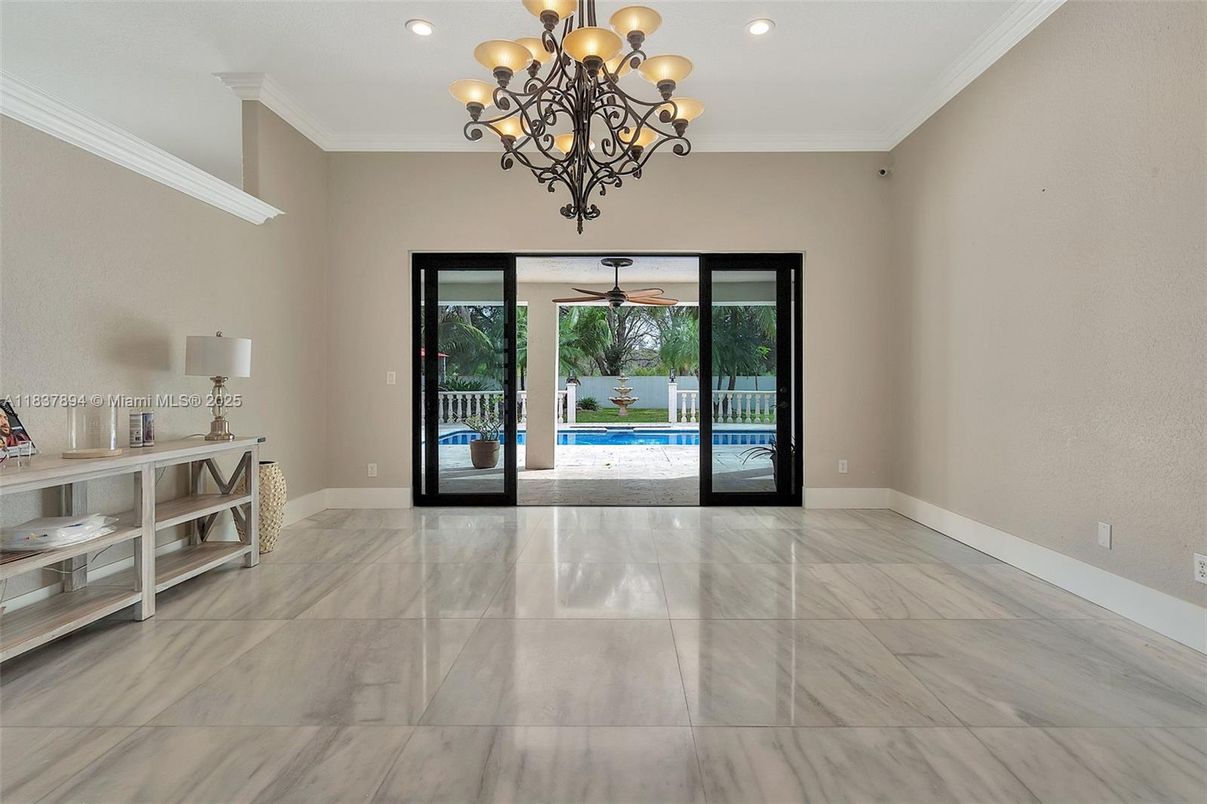 Chandelier, Empty room, Interior, Recessed Lighting