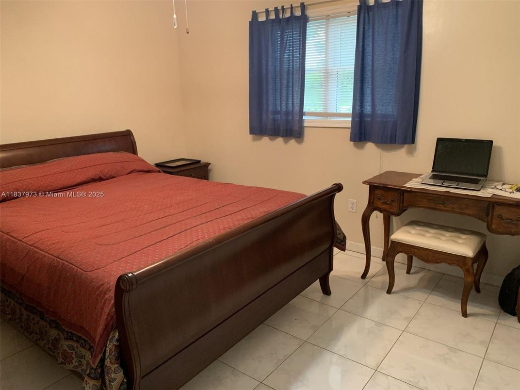 Bedroom, Home Office, Interior