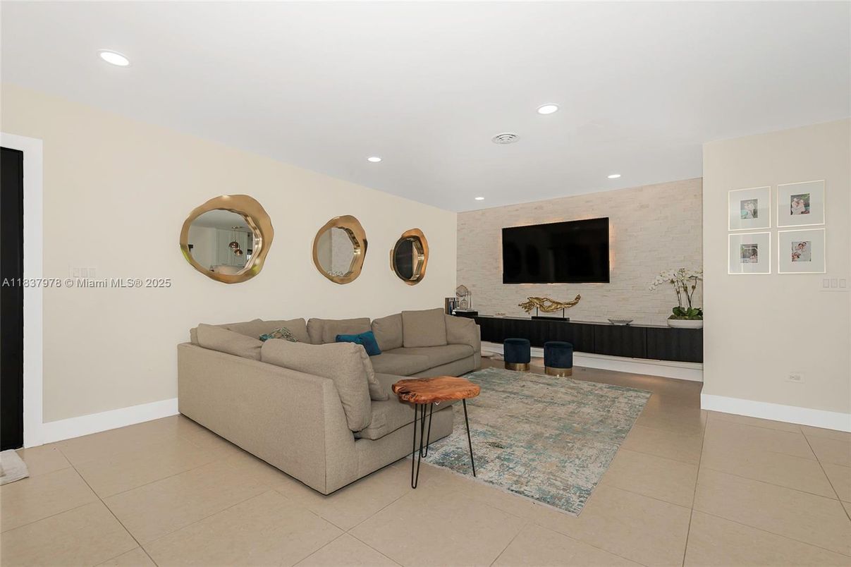 Interior, Living room, Recessed Lighting