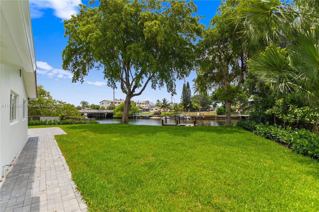 Backyard, Exterior, Water
