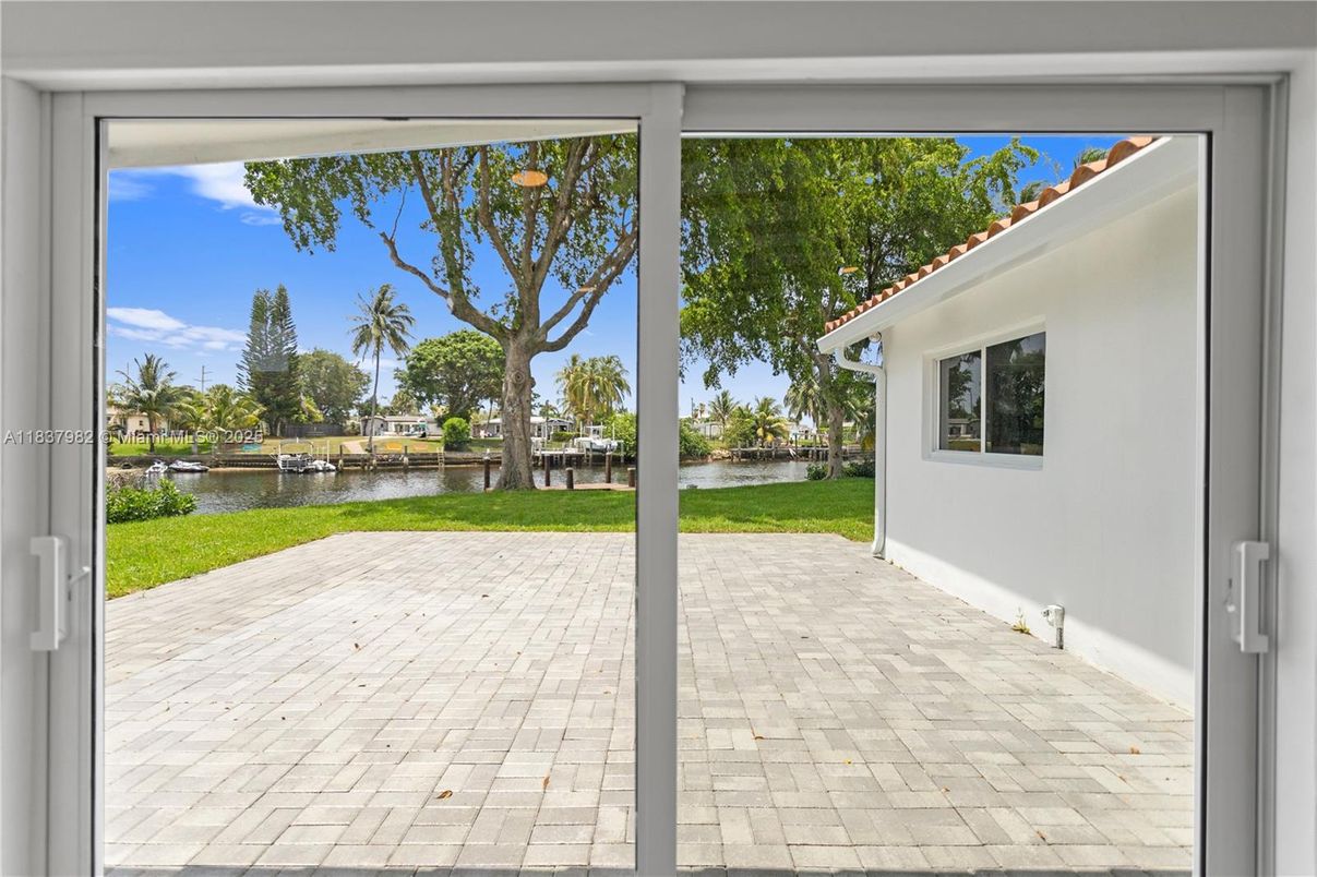 Backyard, Exterior, Water