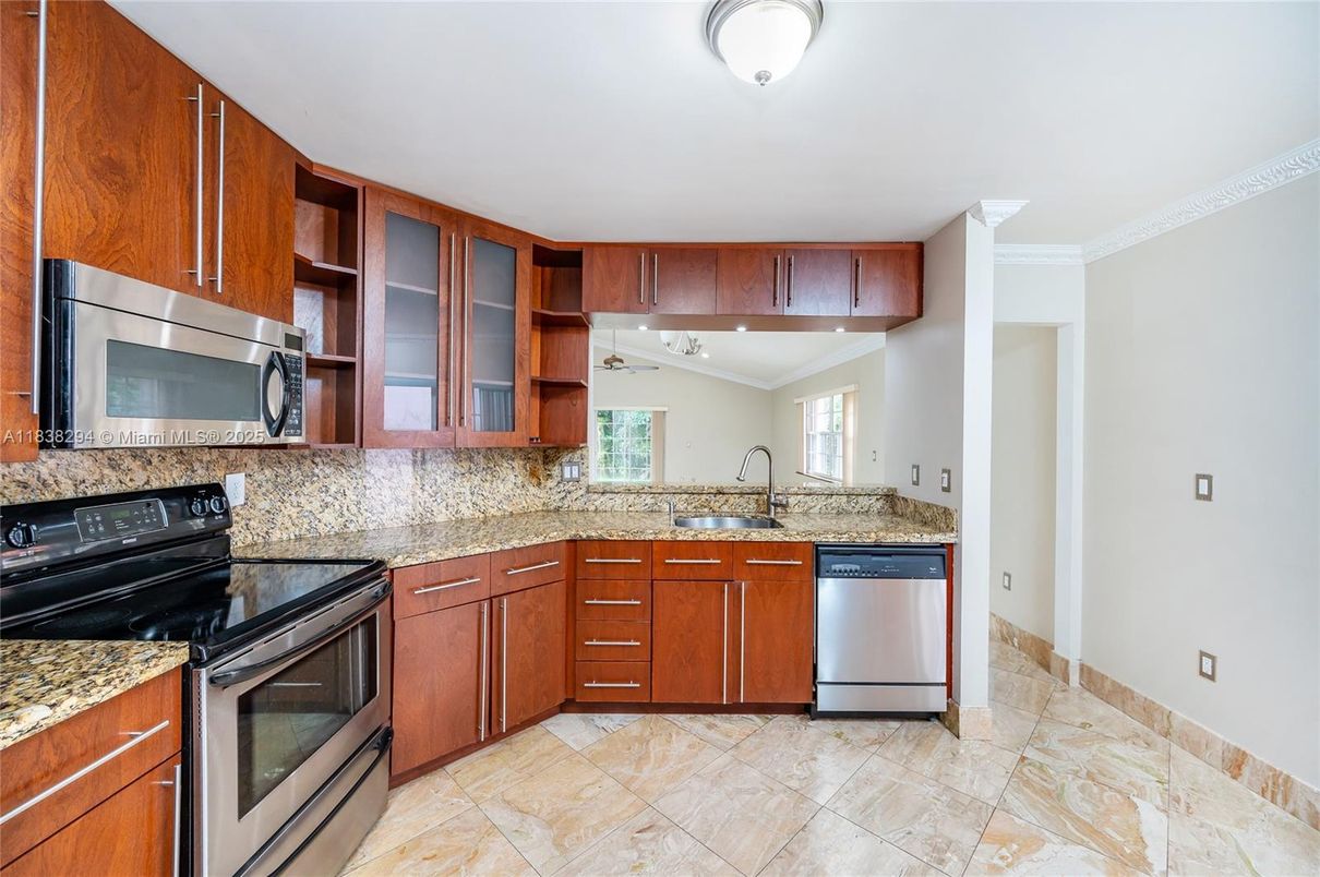 Interior, Kitchen, Stainless Steel Appliances