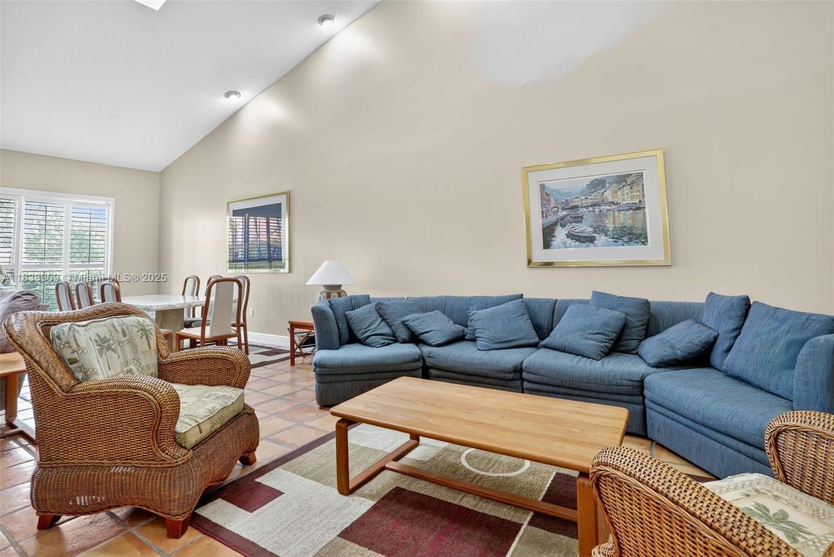 Dining room, Interior, Living room, Recessed Lighting