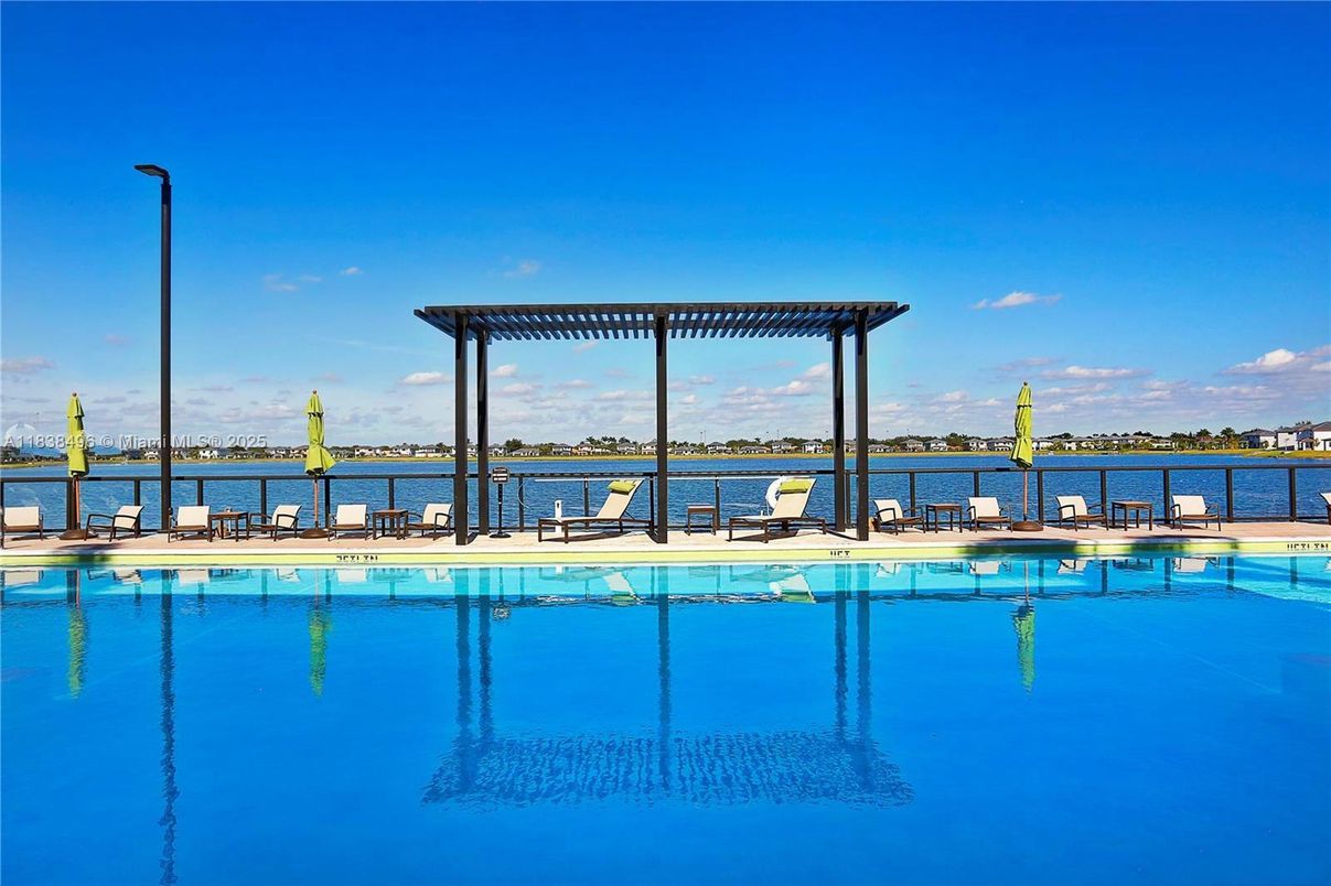 Exterior, Pool, Water