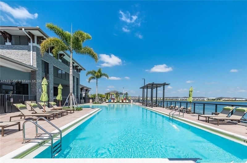 Exterior, Pool, Water