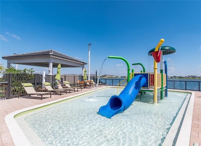 Exterior, Playground, Pool, Water