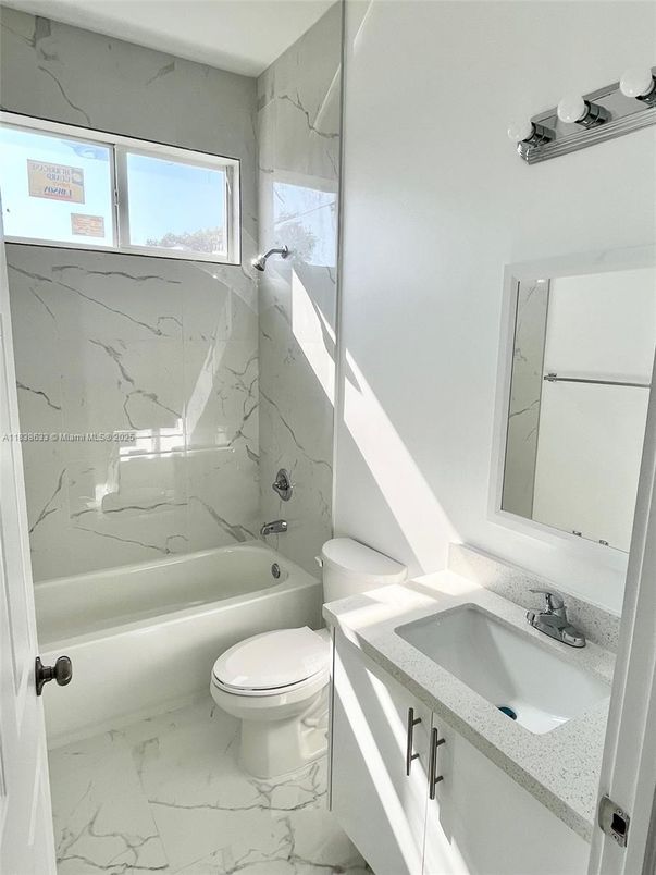 Bathroom, Interior, Marble, Marble Walls
