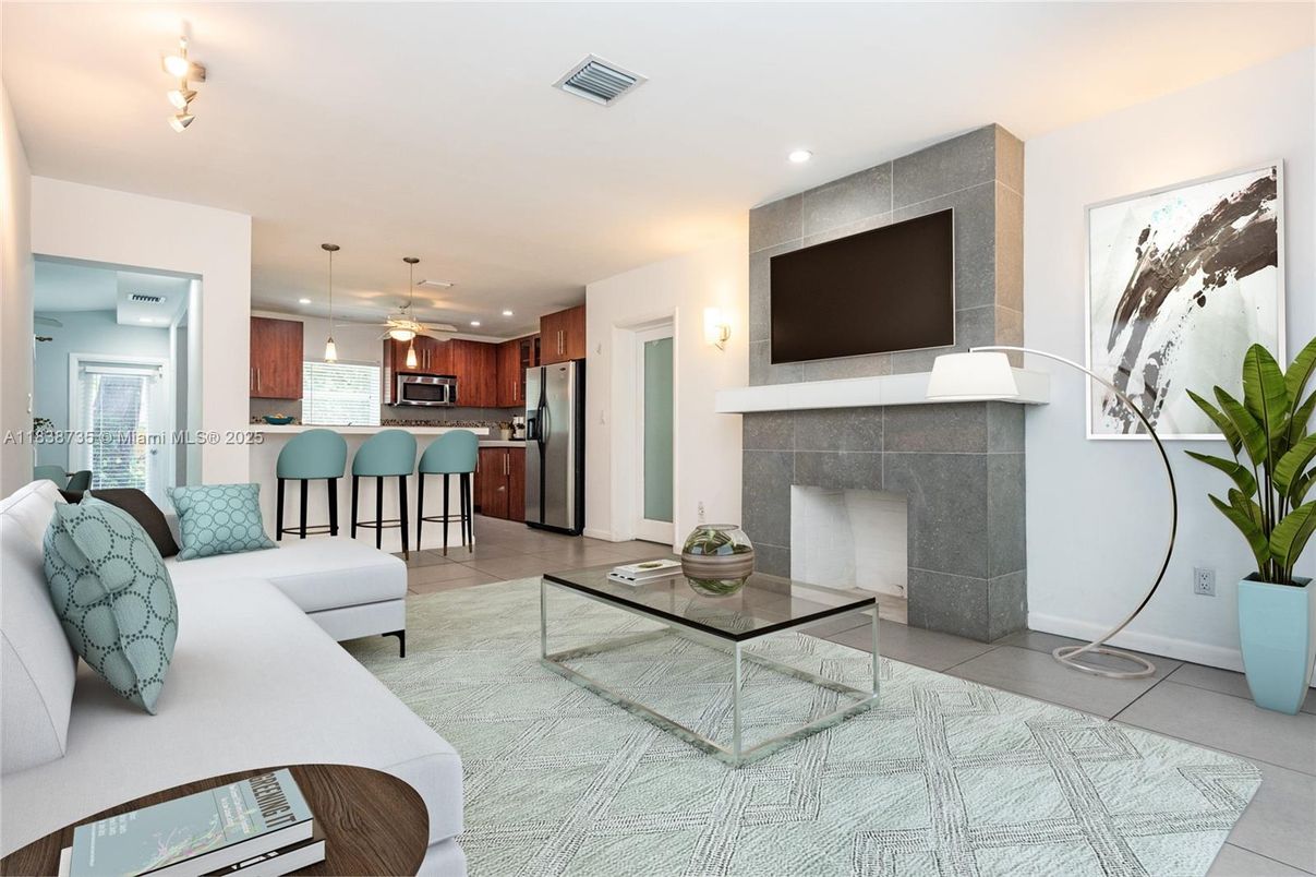Fireplace, Interior, Kitchen, Living room, Pendant Lights, Recessed Lighting, Stainless Steel Appliances