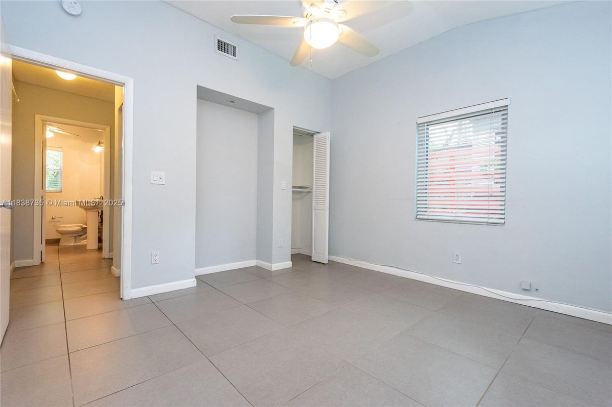 Bathroom, Empty room, Interior