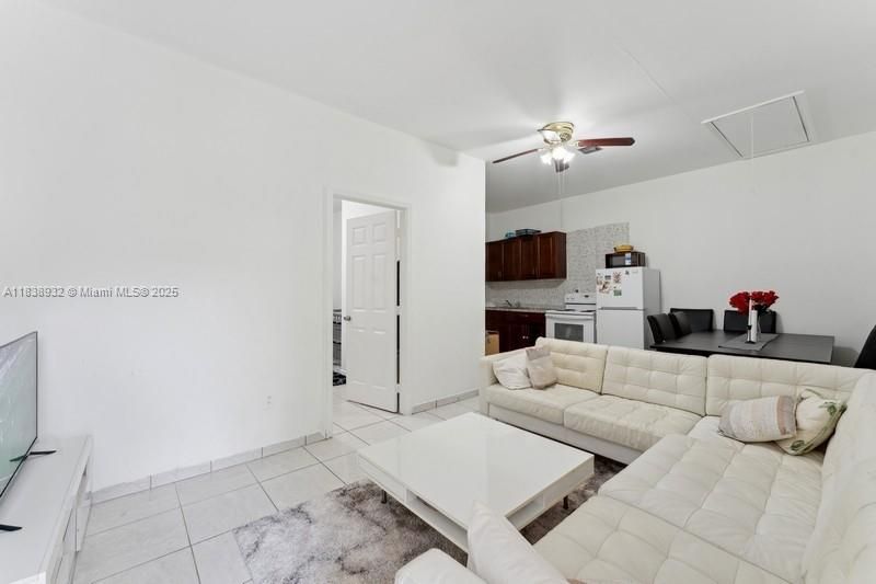 Dining room, Interior, Kitchen, Living room