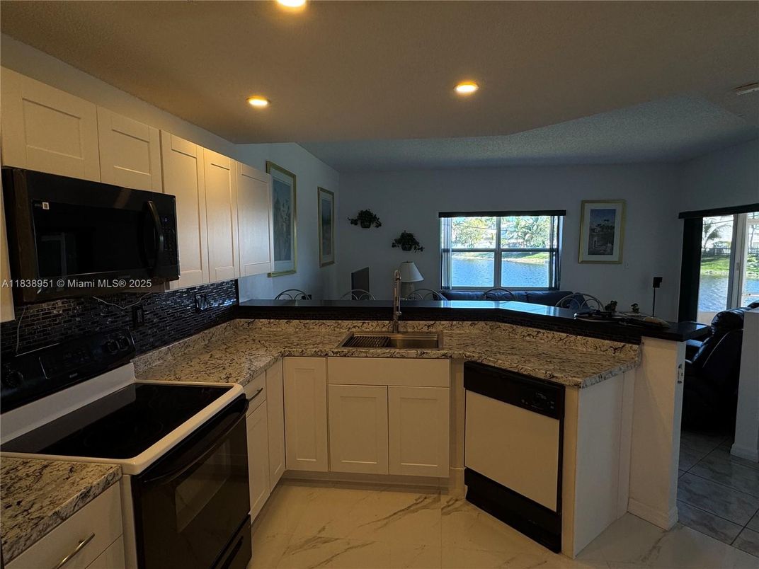 Interior, Kitchen, Marble, Recessed Lighting, Water
