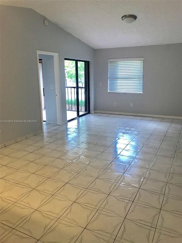 Empty room, Interior, Marble