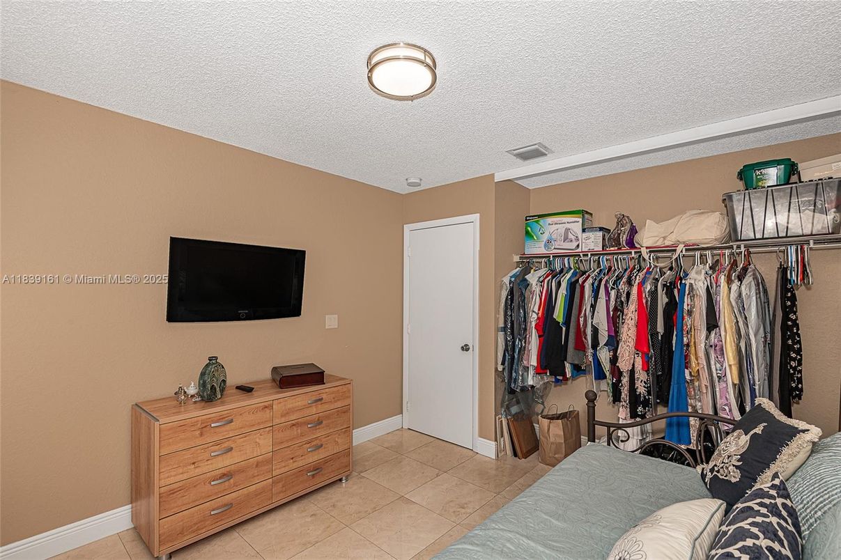 Interior, Walk-in Closets
