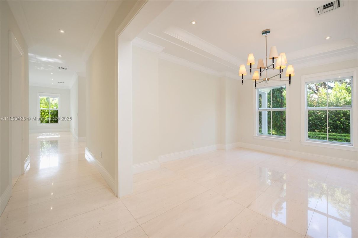 Chandelier, Empty room, Interior, Recessed Lighting