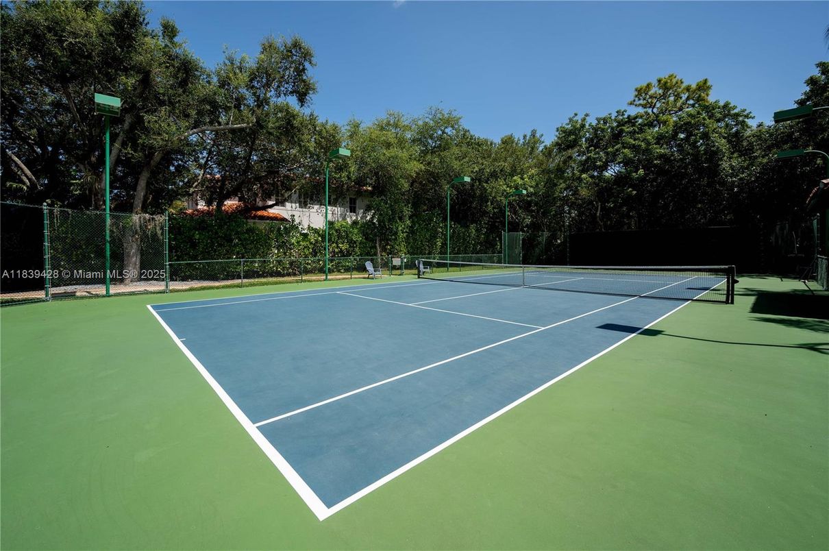 Exterior, Tennis Courts