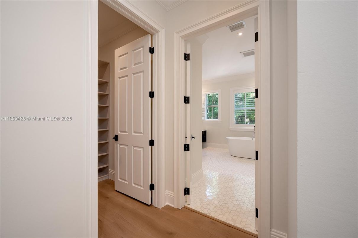 Bathroom, Free Standing Baths, Interior, Recessed Lighting, Wood Texture Flooring