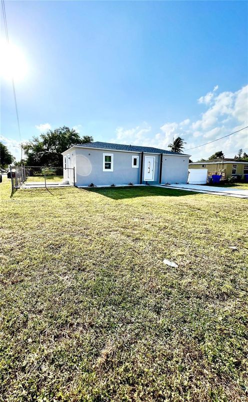 Backyard, Exterior