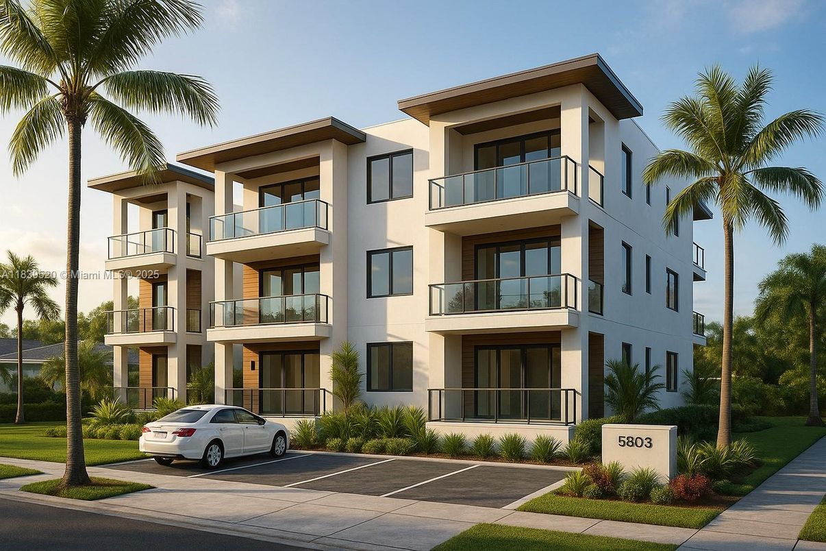 Exterior, Facade, Modern