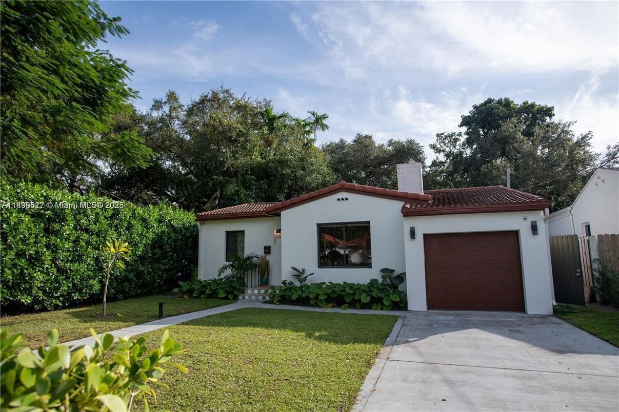 Attached, Backyard, Exterior, Facade, Spanish Mediterranean