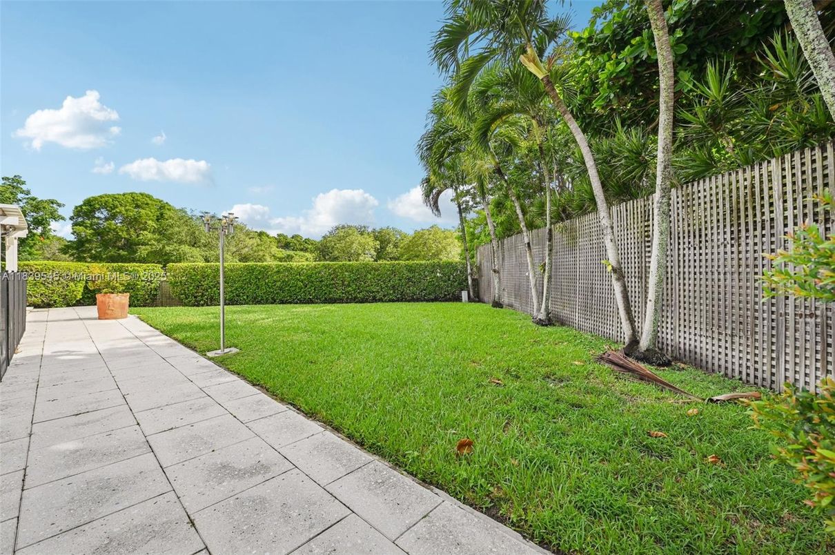Backyard, Exterior