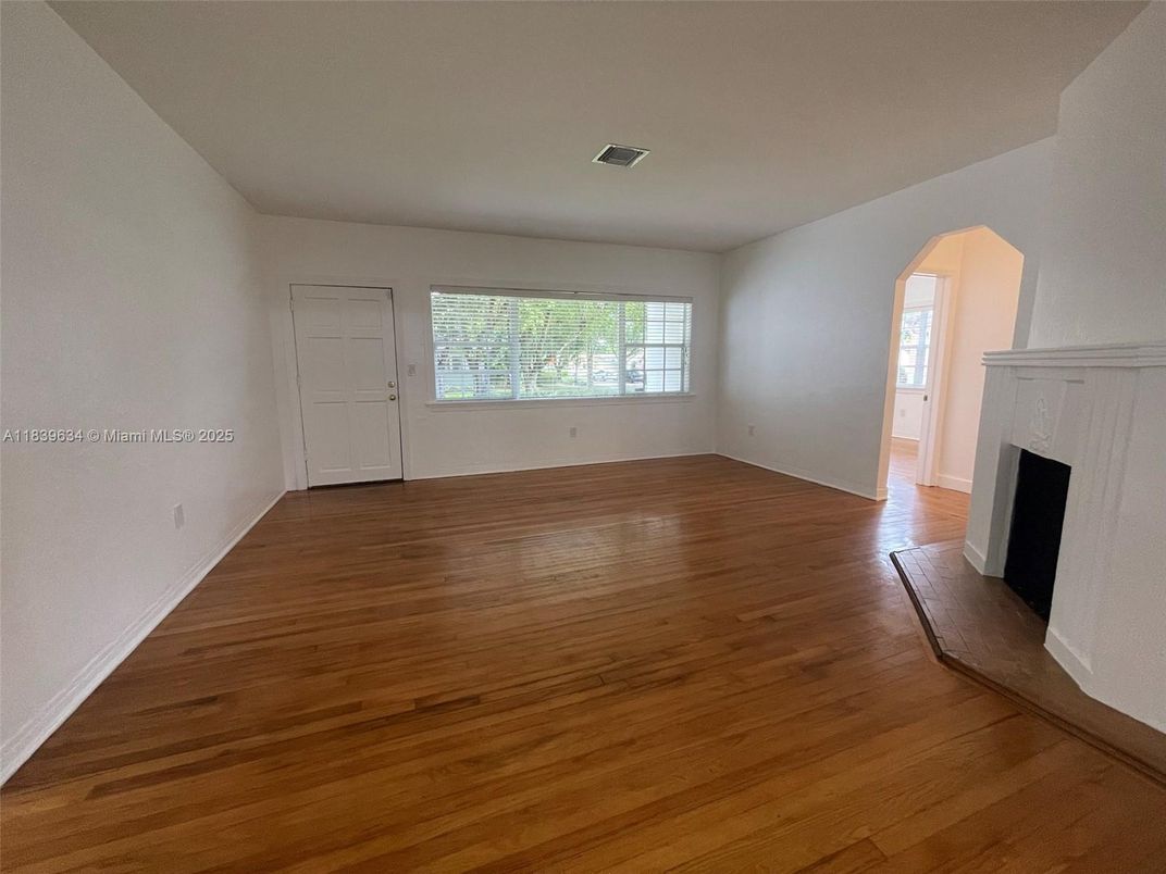 Empty room, Fireplace, Interior, Wood Texture Flooring
