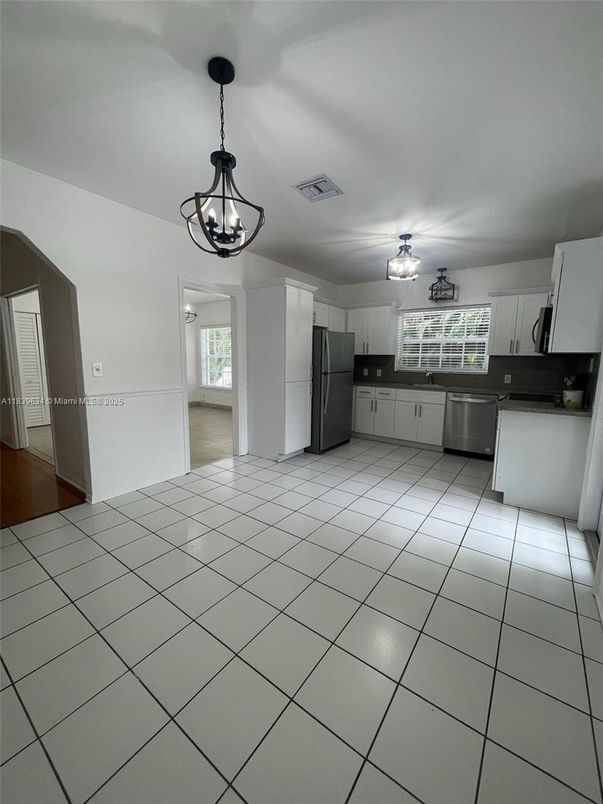 Chandelier, Interior, Kitchen, Pendant Lights, Stainless Steel Appliances