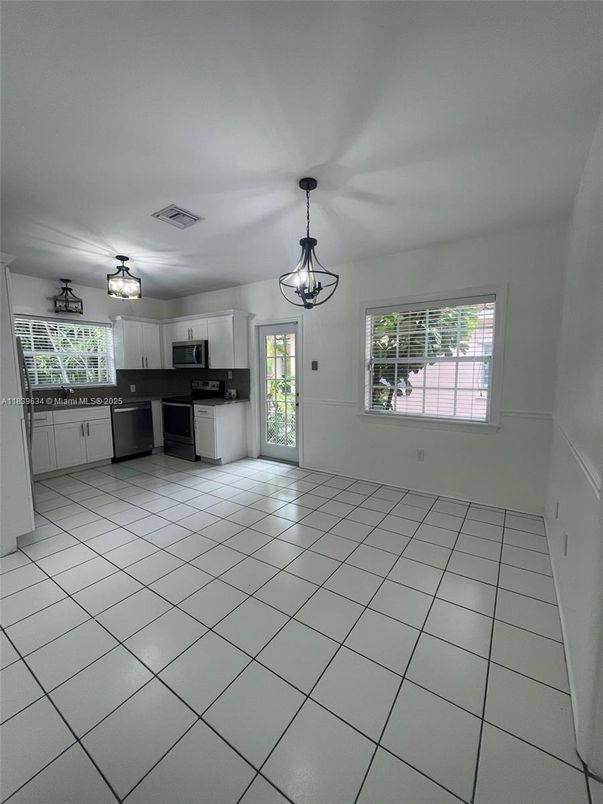 Chandelier, Interior, Kitchen, Pendant Lights